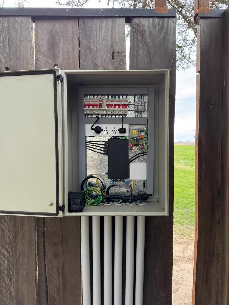 Instalación profesional de equipos de seguridad con calidad certificada por Solutec en Río Cuarto